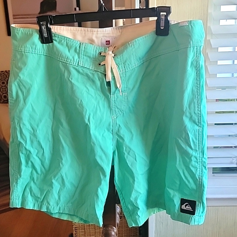 Mens Quiksilver boardshorts